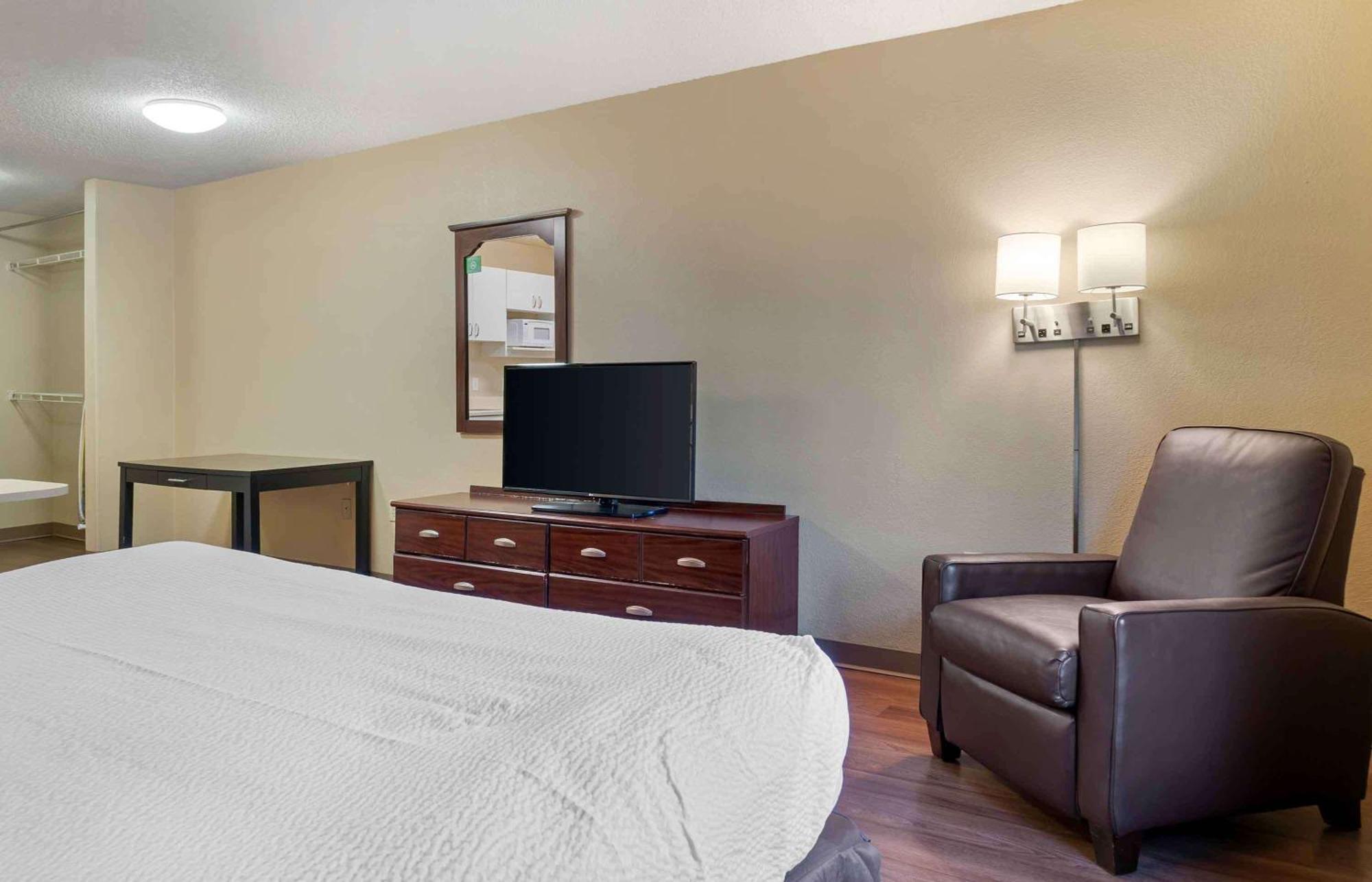 Extended Stay America Select Suites - Detroit - Novi - Haggerty Road Northville Екстериор снимка